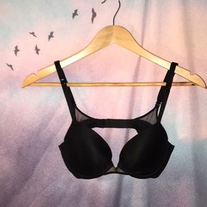 Victoria’s Secret black push up bra 32c